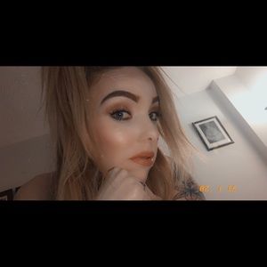 Meet your Posher, Rebecca